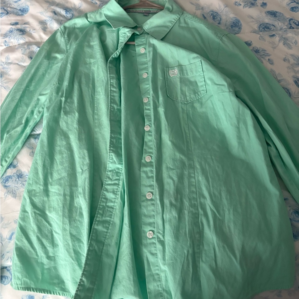 Cinch button up